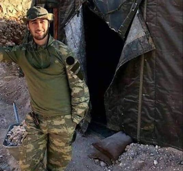 Küçük yaşta babasını kaybeden Muratdağı'nın evine kara haber ulaştırıldı.