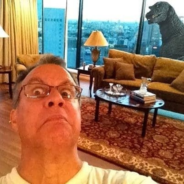 11. Tokyo'ya taşınıp yeni apartmanının bu fotoğrafını oğluna yollayan baba :)