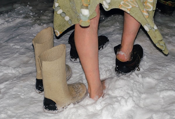 9. Классические цвета валенок всегда в моде