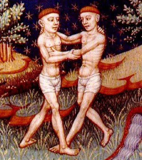 3. Близнецы либо вообще не спят, либо пересыпают