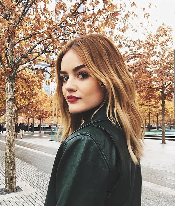 5. А Люси Хейл поделилась с фанатами своей несовершенной кожей