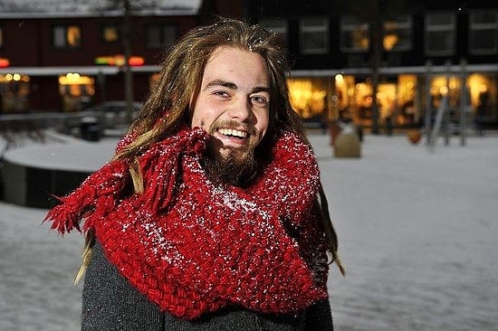 8 людоедов и 1 серийный убийца. Кто из них не людоед?