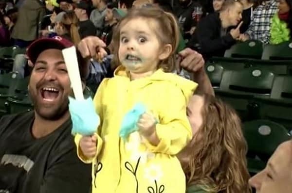 19. Парадокс, конечно, но сладкую вату изобрели стоматологи