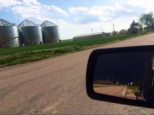 1. Просто продолжай ехать