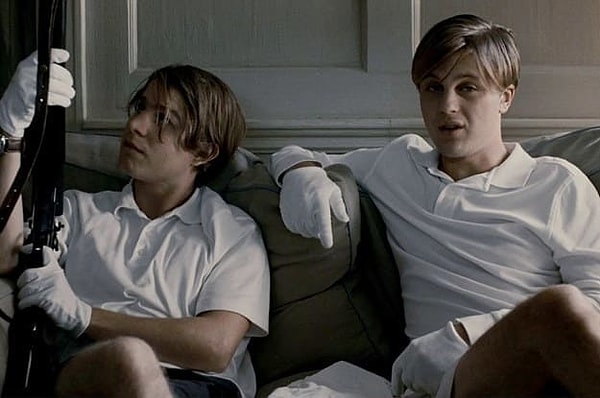 7. Эти два злодея из фильма...