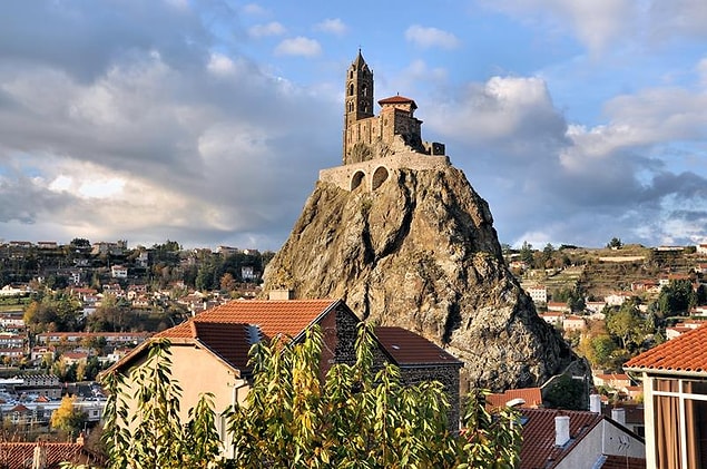 3. St. Michel d’Aiguilhe Şapeli, Fransa