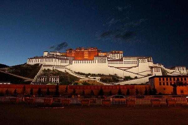 23. Potala Sarayı, Tibet