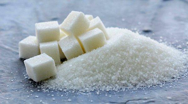 4. 1960’larda 3 Harvard’lı bilim insanı aldıkları 50 bin dolar ödeme karşılığında şekerin zararsız olduğunu, asıl tehlikenin yağ olduğunu öne süren çalışmalar yayınladı.