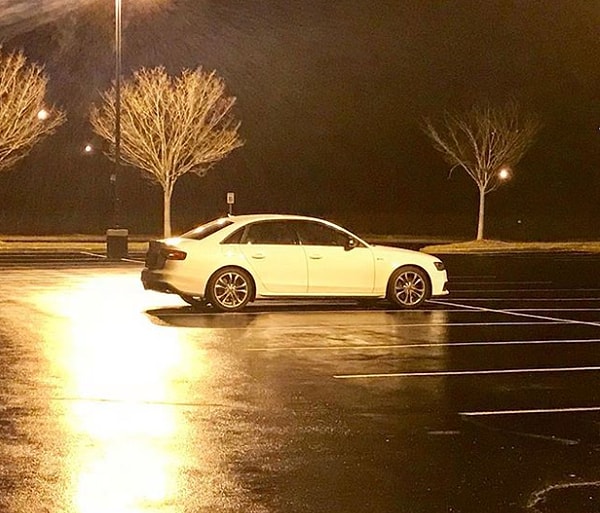 3. Прогулка до своей машины после закрытия вечерней смены может быть отличным кадром фильма ужасов