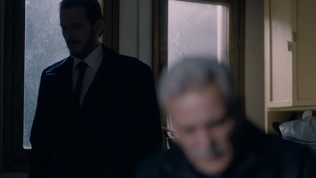 Serhan da Sadık da, yanındaki yardımcıları yani en güvendikleri insanlardan biri tarafından ihanete uğradılar. Sizi de unutmayacağız Numan ve Ender! 😠