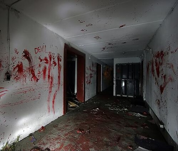 13. Брошенное здание