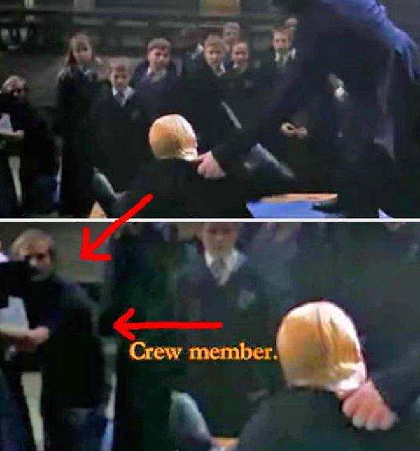 4. 'Harry Potter Sırlar Odası' filminde kamerama Harry ve Draco'nun düello sahnesinde kadraja kendini de aldırmayı başarmış. 👏
