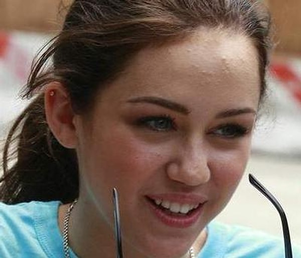 7. Майли Сайрус