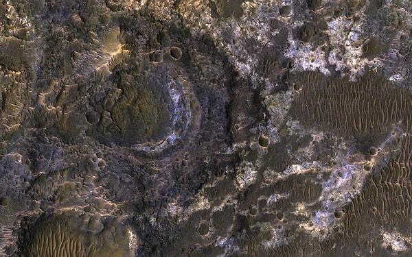 7. Mars'ın yüzeyinden bir görüntü