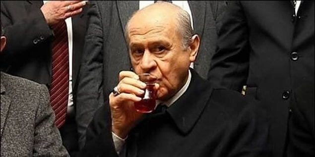 11. Altına da çay edebiyatından afili bir söz...