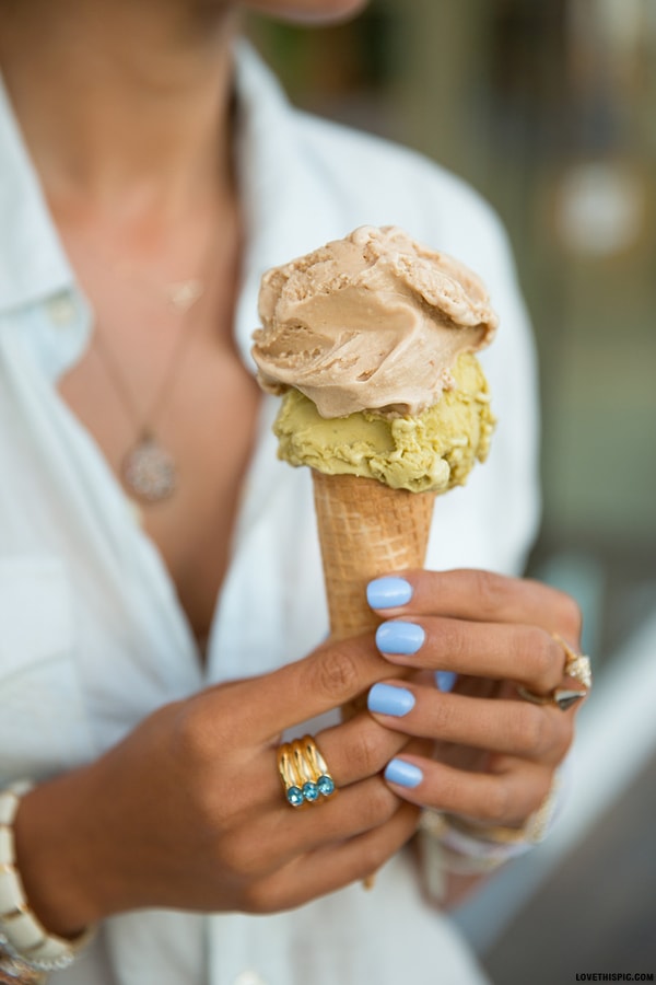 3. Пастельно-голубой