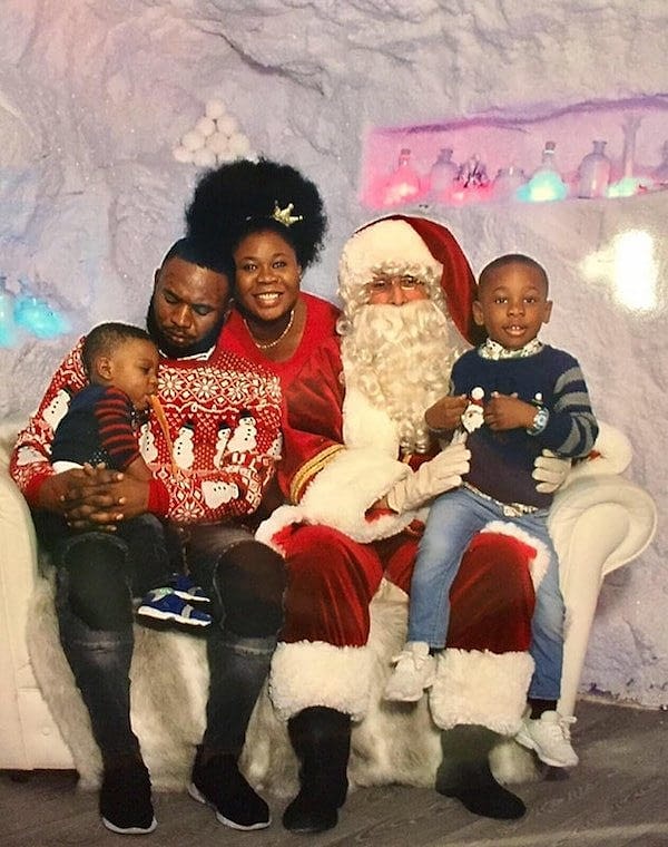 13. Не самое приятное рождественское семейное фото