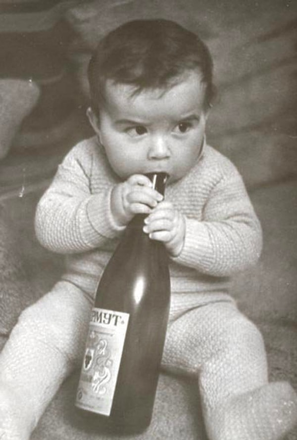 3. Как думаете, кто это такой в детстве?