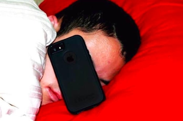 4. Настроение: воскресенье, 12:00 🤦♀️