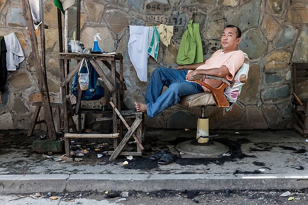 3. Местные парикмахерские совсем не походят на те, к которым мы привыкли в больших городах...