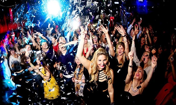 7. На вечеринках вас бесят разговоры про...