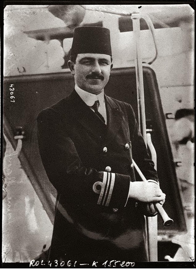 Kronolojik olarak bu 3 mühim antlaşmadan birincisi olan Mondros Ateşkesi, Rauf (Orbay) Bey ile birlikte anılmaktadır.
