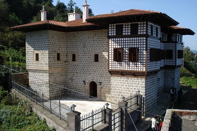 99 pencereli Memiş Ağa Konağı