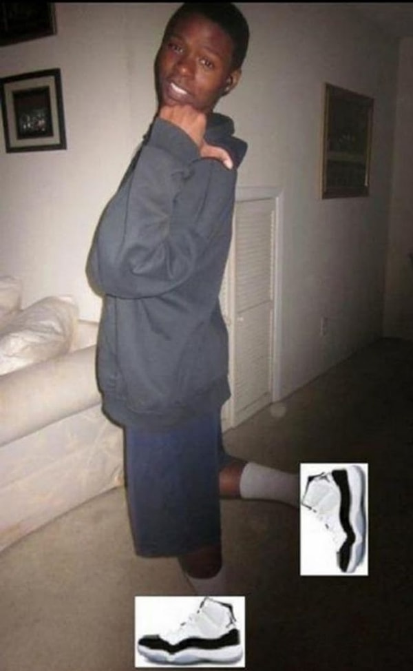 13. Зацените все мои новые кросы!