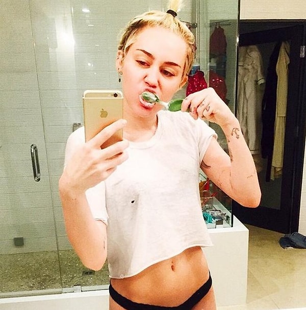 8. Майли Сайрус