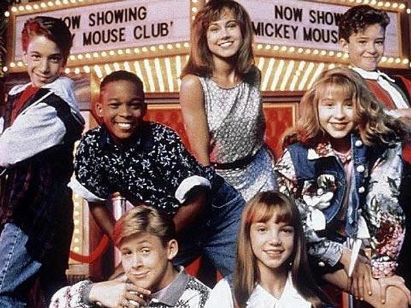 Ekran karşısına ilk olarak 'The All-New Mickey Mouse Club' TV programıyla çıktı.