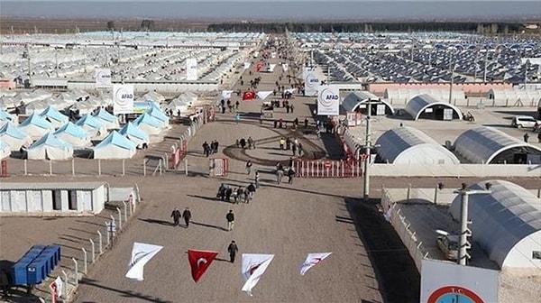 Türkiye’de 10 ilde kurulan 21 çadır ve konteyner kent bulunuyor.