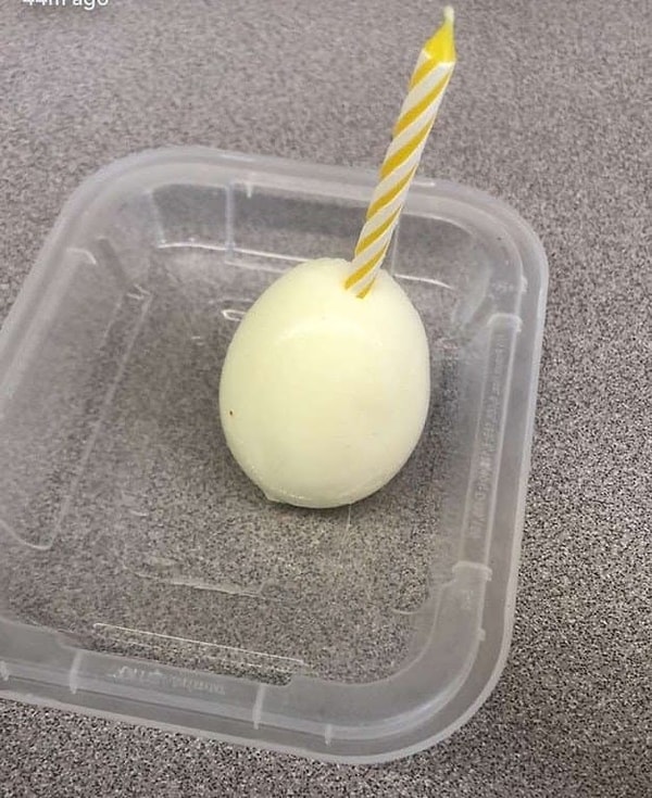 3. А вы могли бы придумать худшую альтернативу торту на день рождения? 😷