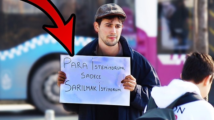 Türkiye'de Sarılma Deneyi Yapan Gence İnsanların Verdiği Farklı Tepkiler