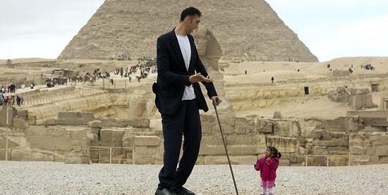 Самый высокий в мире мужчина встретился с самой маленькой женщиной планеты!