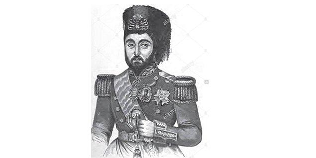 1800'de İstanbul'da doğan Mustafa Reşid Efendi, babası ve amcasının bürokraside görevli olmasının da kolaylığıyla genç yaşta devlet memurluğuna başladı.