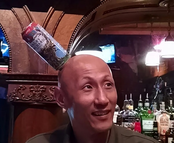 16. Этот человек говорил всем о суперсиле лысых, но никто ему не верил. Сначала...