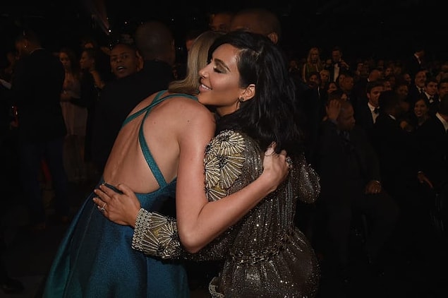 8. Şimdi sırada hepimizin çok iyi hatırladığı bir kan davası: Kim vs. Taylor Swift.