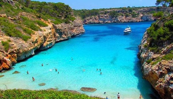 9. А вот и остров Майорка. Как думаете, какой стране он принадлежит?