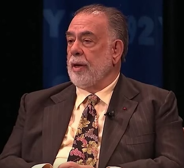 11. Настоящая фамилия Николаса Кейджа — Коппола. Он является племянником известного режиссера Фрэнсиса Форда Коппола, снявшего "Крестного отца"