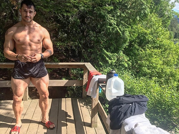 1. Лу Морейра (Lou Moreira), бобслеист из США 🇺🇸