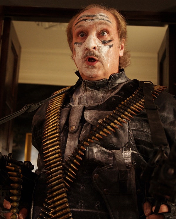 4. Бернар Фарси (комиссар Жибер)