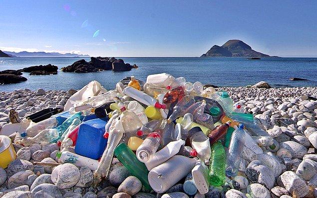Dünyanın en büyük sorunlarından biri plastik çöpler.