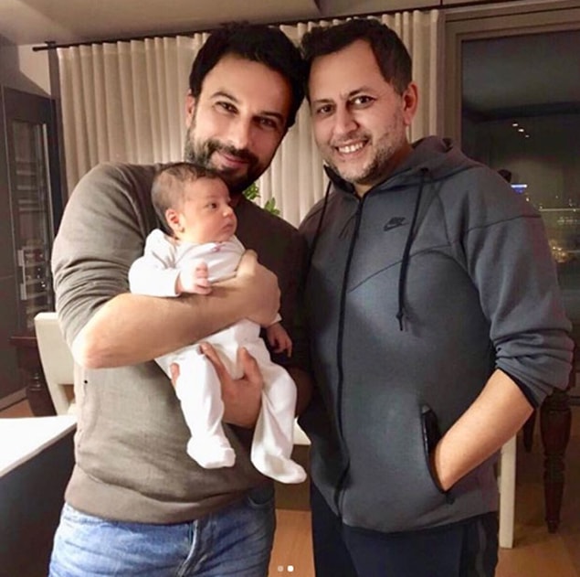 Gülşen ve Ozan Çolakoğlu'nun bebişleri Azur Benan'ı sık sık ziyaret eden Tarkan, ilerleyen zamanlarda baba olmak istediğini hep söylüyordu zaten.