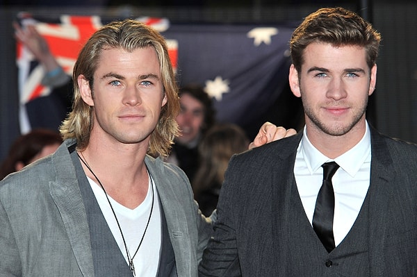 1. Итак, кто старше: Крис Хемсворт или Лиам?