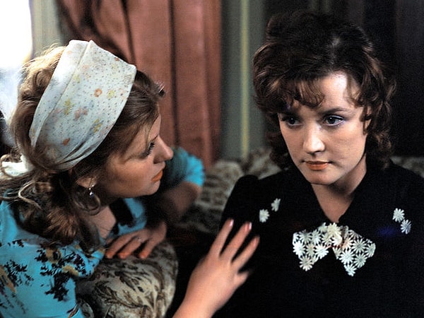 4. В 1980 году этот мелодраматический фильм режиссёра Владимира Меньшова стал лидером кинопроката (его увидели 90 млн человек). Также в 1981 году этот фильм получил Оскар в номинации «Лучший фильм на иностранном языке».