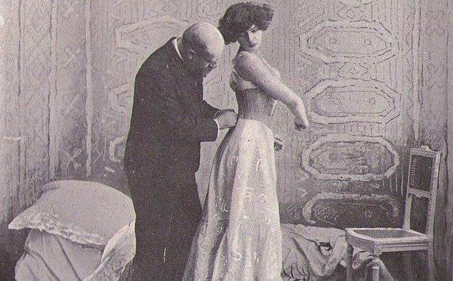 1920'lerden itibaren büyük bir üne kavuşan Colette, o yıllarda moda olan erkeksi kadın imajını yerle bir etti.