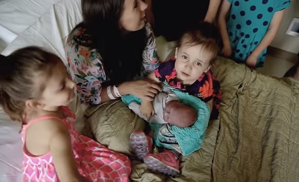 Но больше всего - самая младшая сестренка...