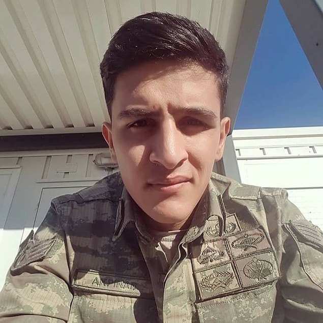 ”Kardeşim senden ricamdır, bana bir şey olana kadar sende saklı kalsın. Kardeşim bu savaş haç ile hilalin, imanla inkarın, hak ile batılın, küfür ve tevhidin savaşıdır"