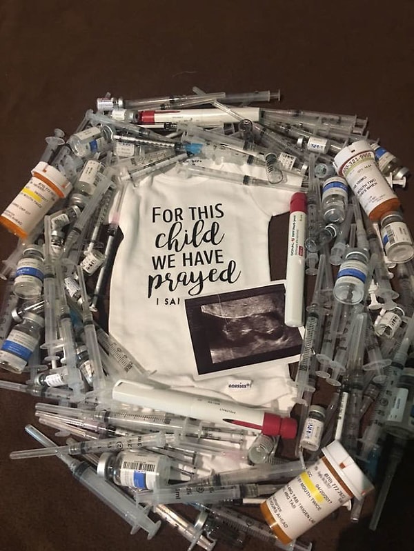 Через 7 месяцев малыш Кросс Аллен Джонс пришел в этот мир. Роды происходили с помощью кесарева сечения.