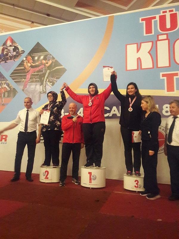 Türkiye Açık Kick Boks Turnuvası'na katıldı.